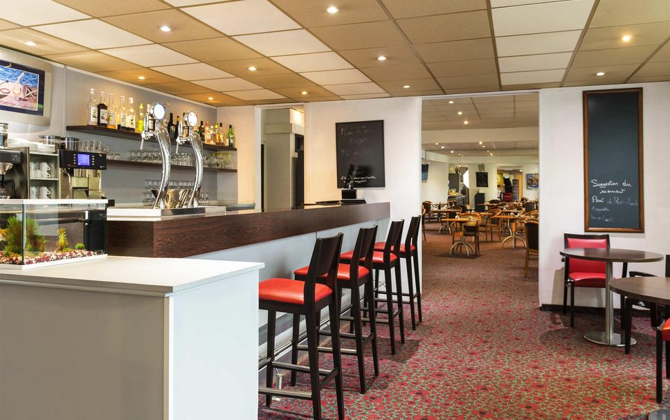 Bar Photo