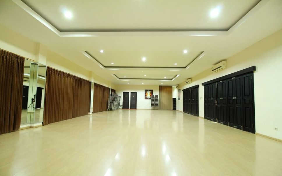 Hallway Photo