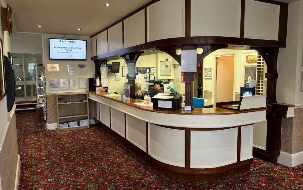 Front desk Photo