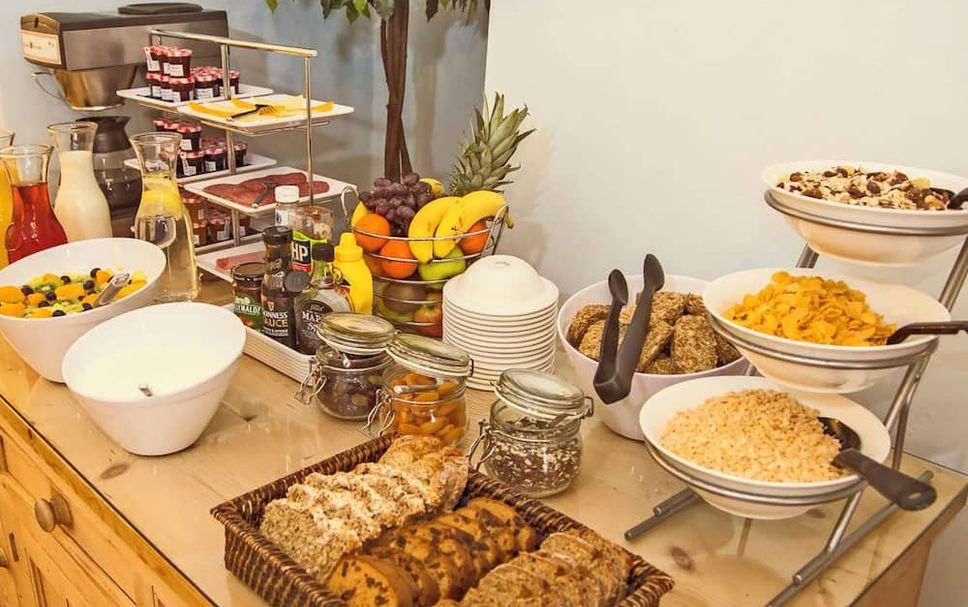 Buffet Photo