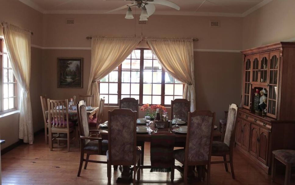 Dining room Photo