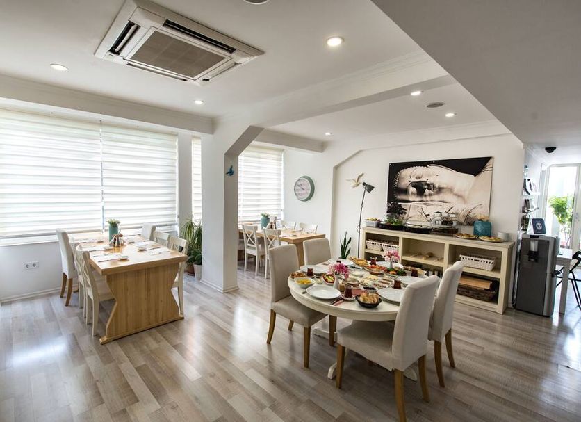 Dining room Photo