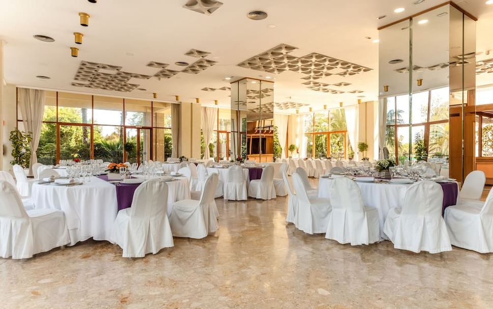 Banquet hall Photo