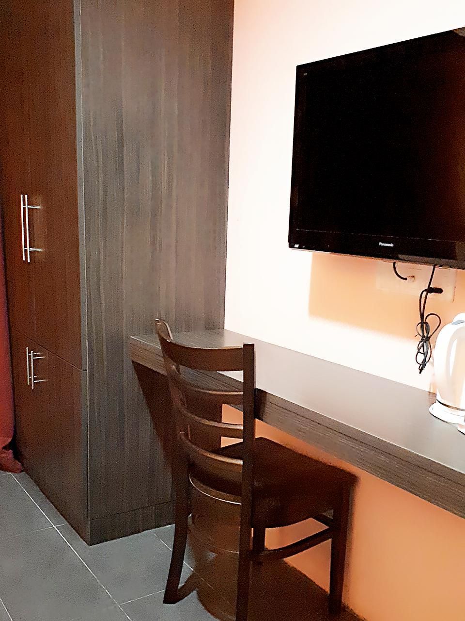 Room amenity