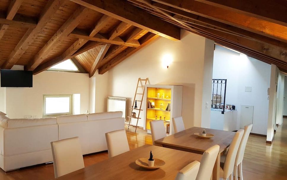 Dining room Photo