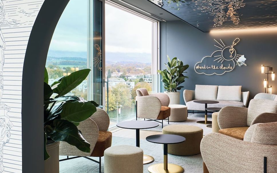Lounge Photo