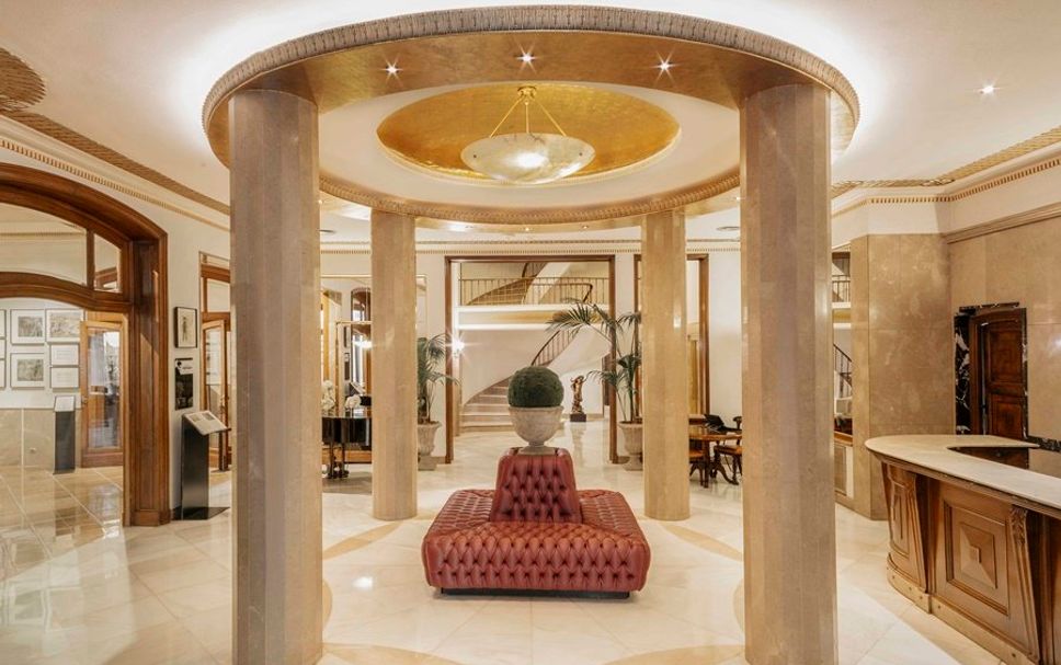 Lobby Photo