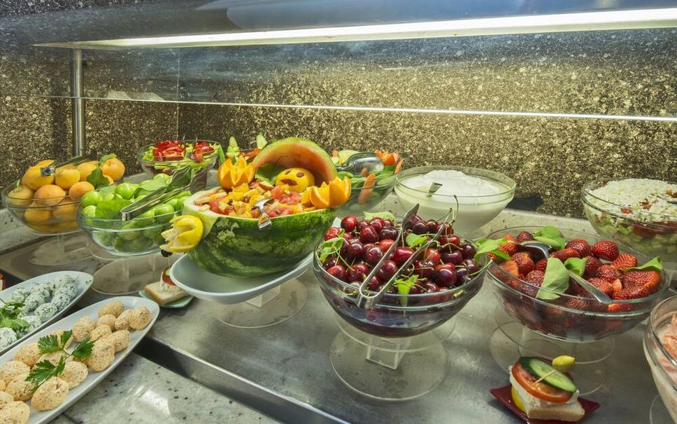 Buffet Photo