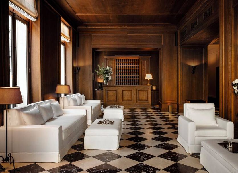 Lounge Photo