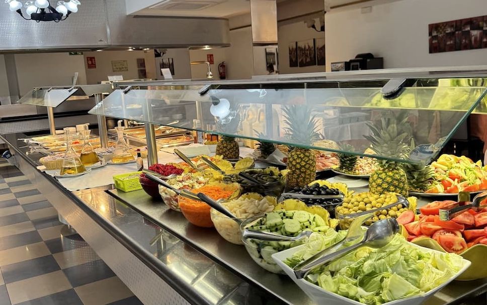 Buffet Photo