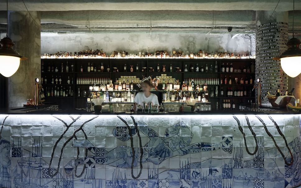 Bar Photo
