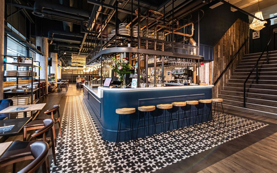 Bar Photo