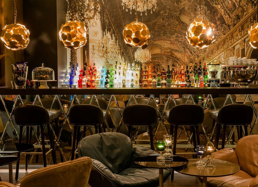 Bar Photo