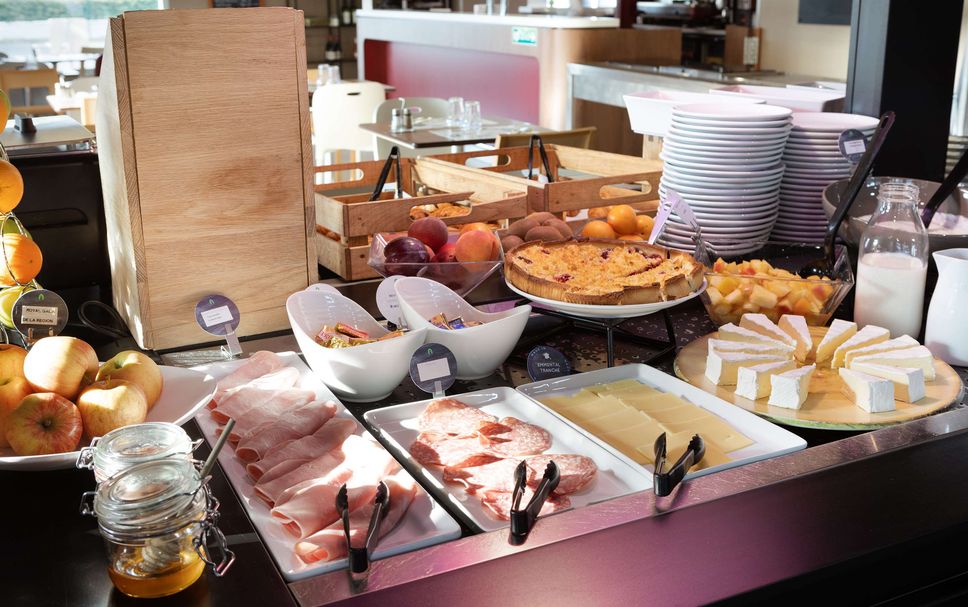 Buffet Photo