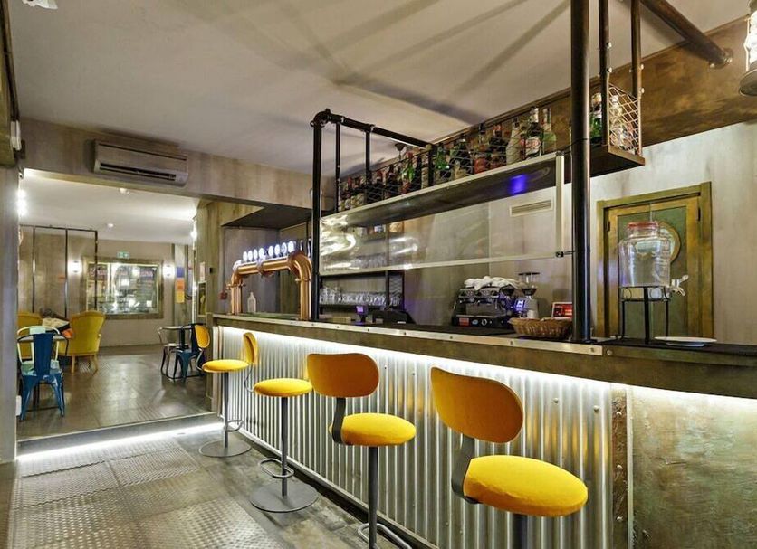 Bar Photo