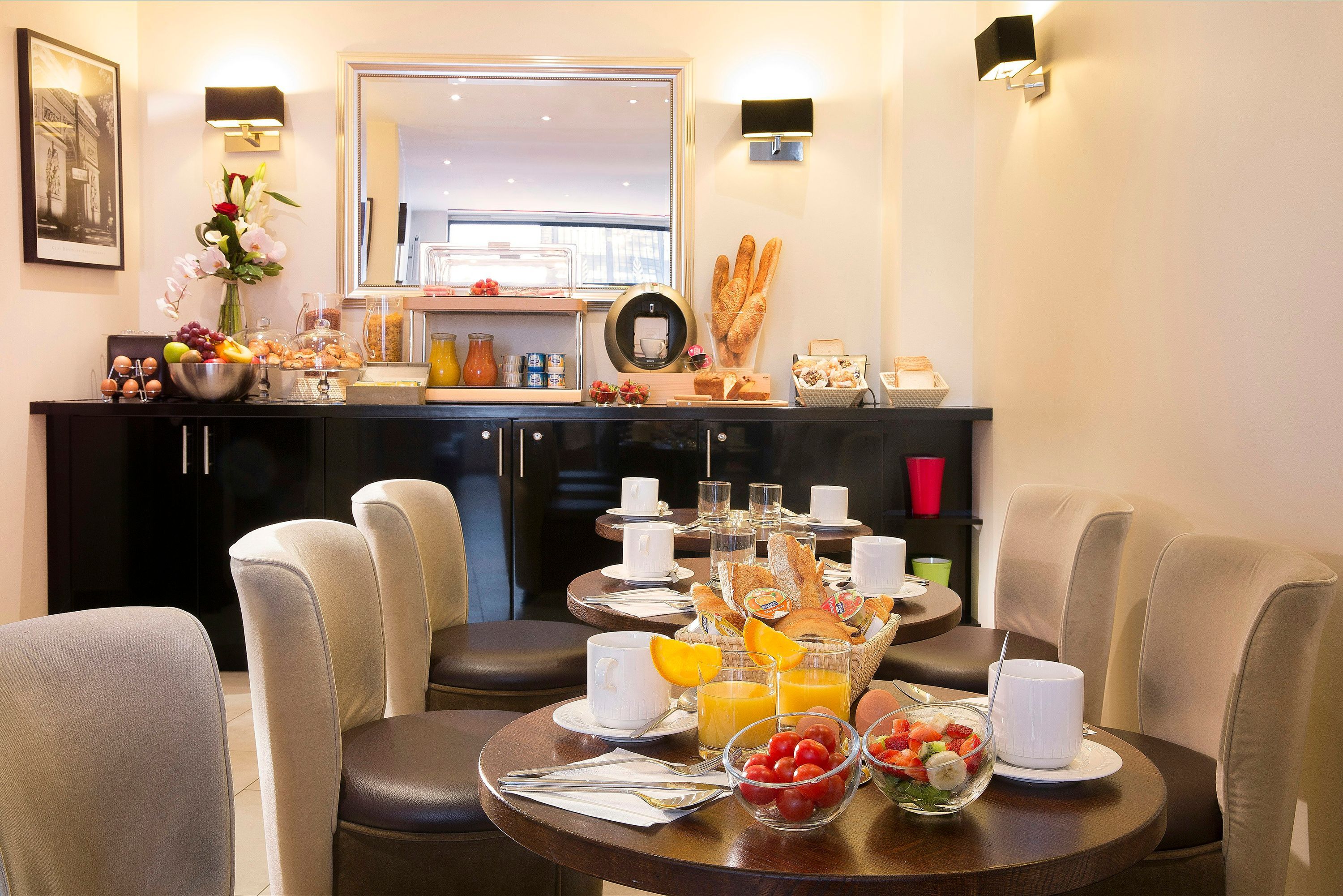 Restaurant Photo