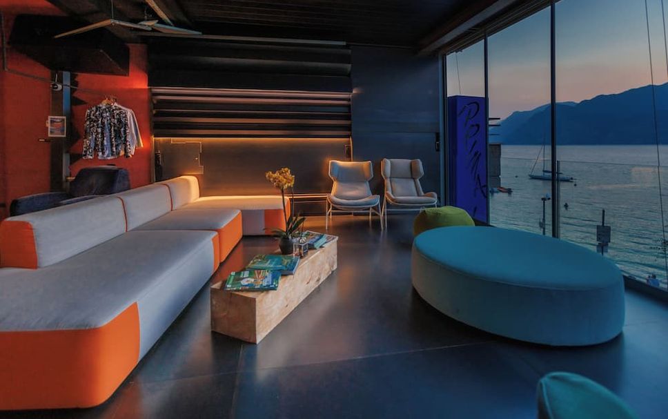 Lounge Photo