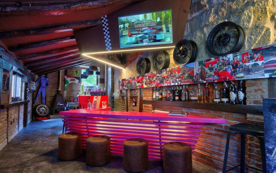 Bar Photo