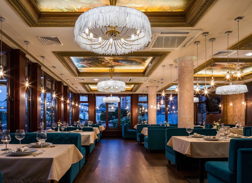 Restaurant Photo