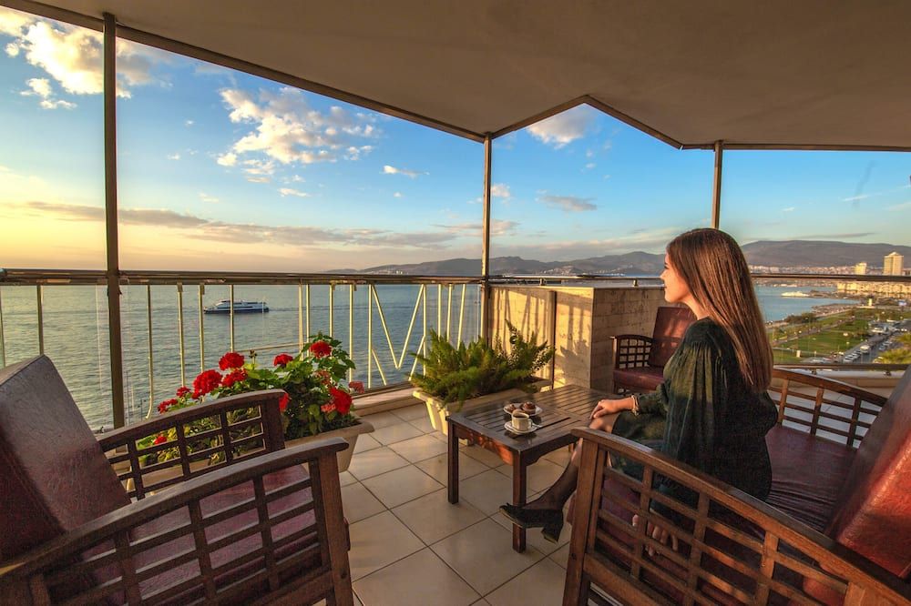 Balcony Photo