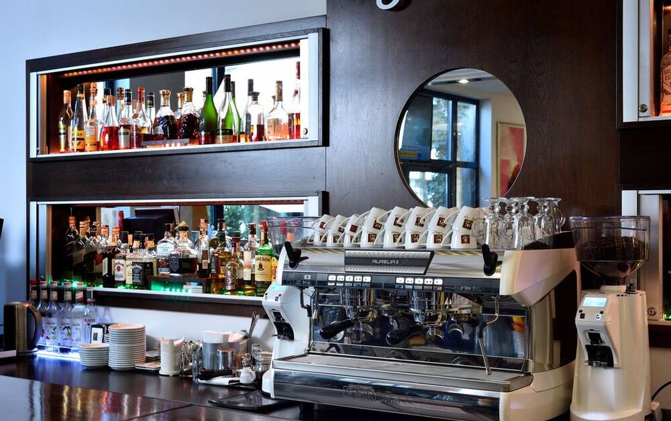 Bar Photo