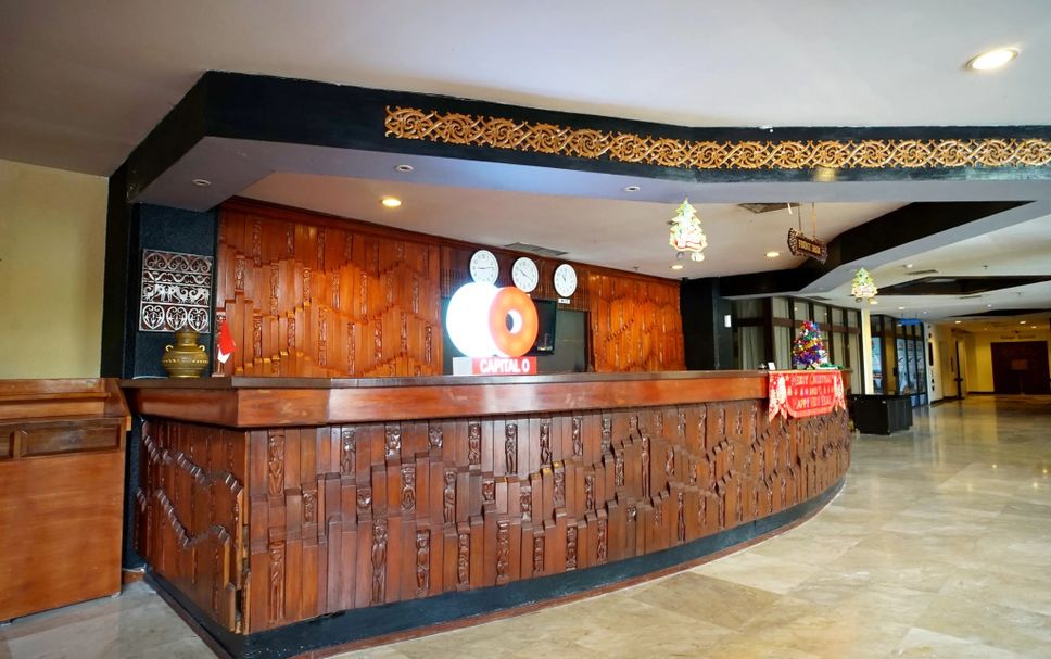 Front desk Photo