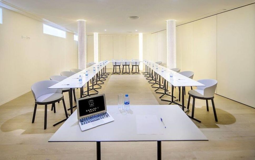 Conference room Photo