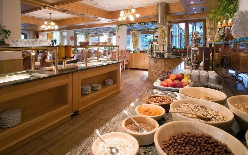 Buffet Photo