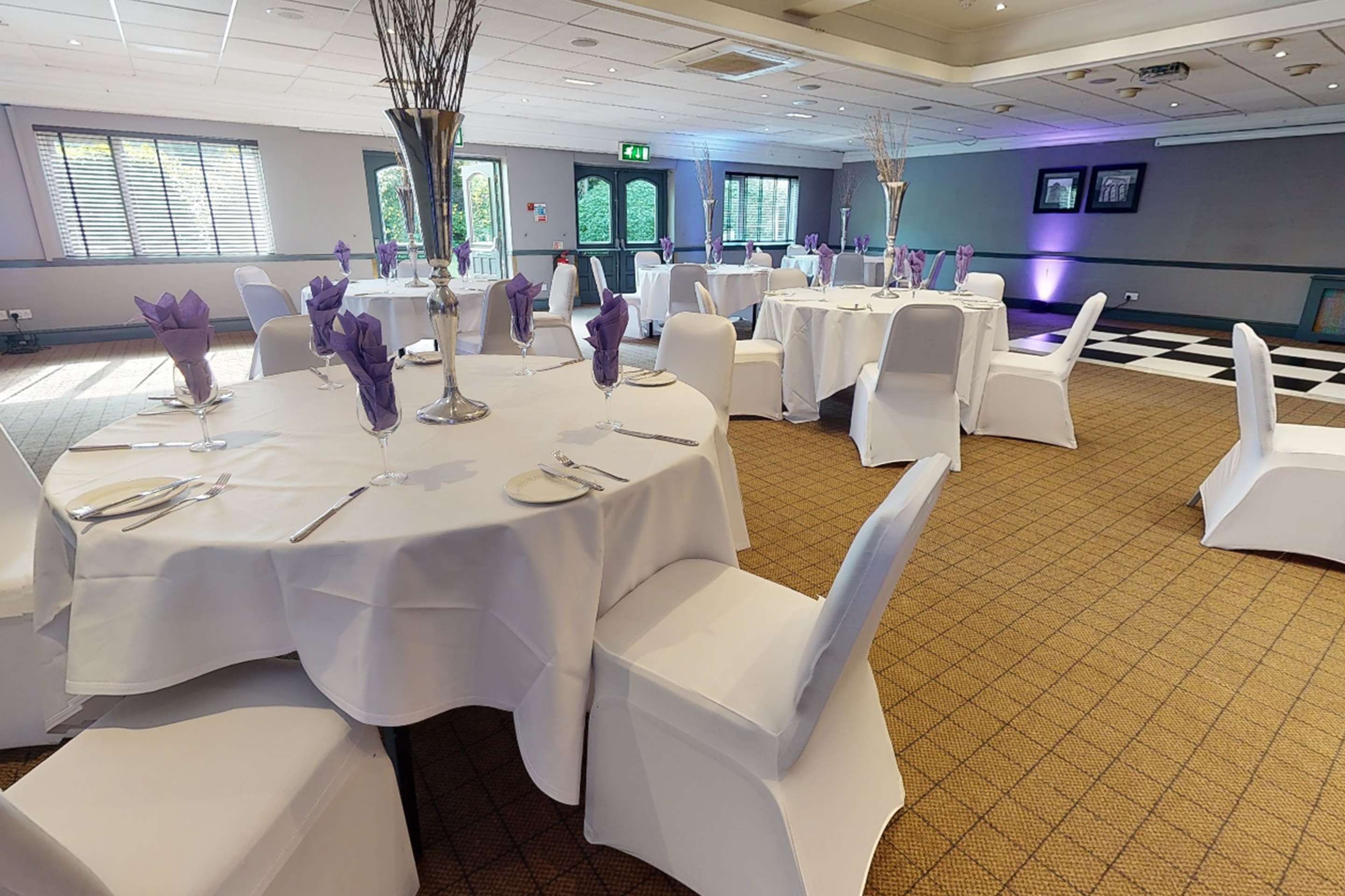 Banquet hall
