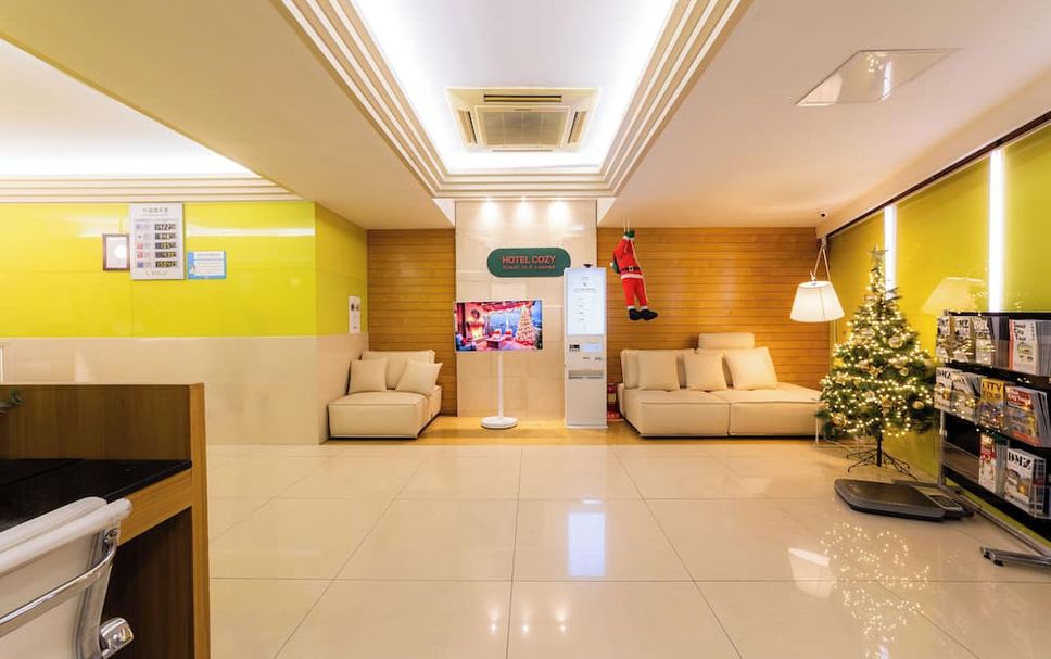 Lobby Photo