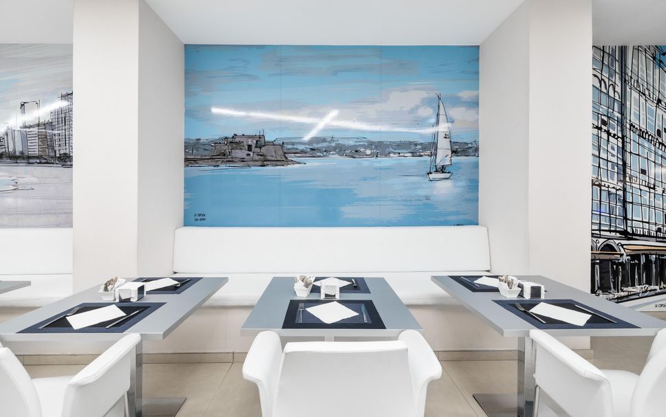 Restaurant Photo