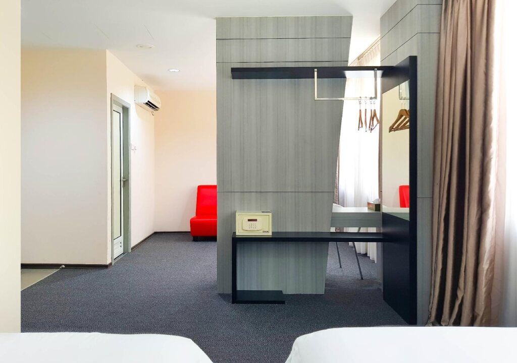 Room amenity