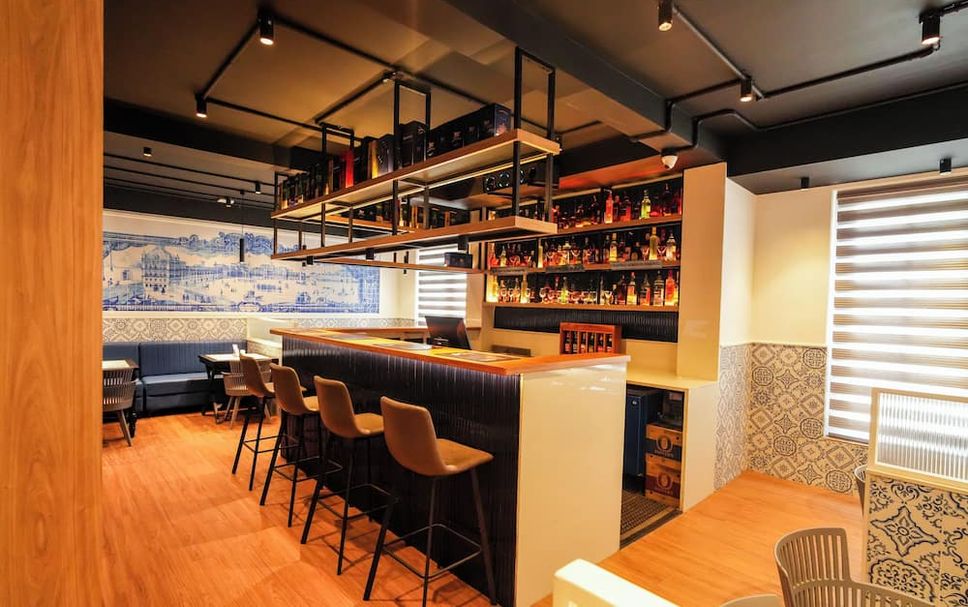 Bar Photo