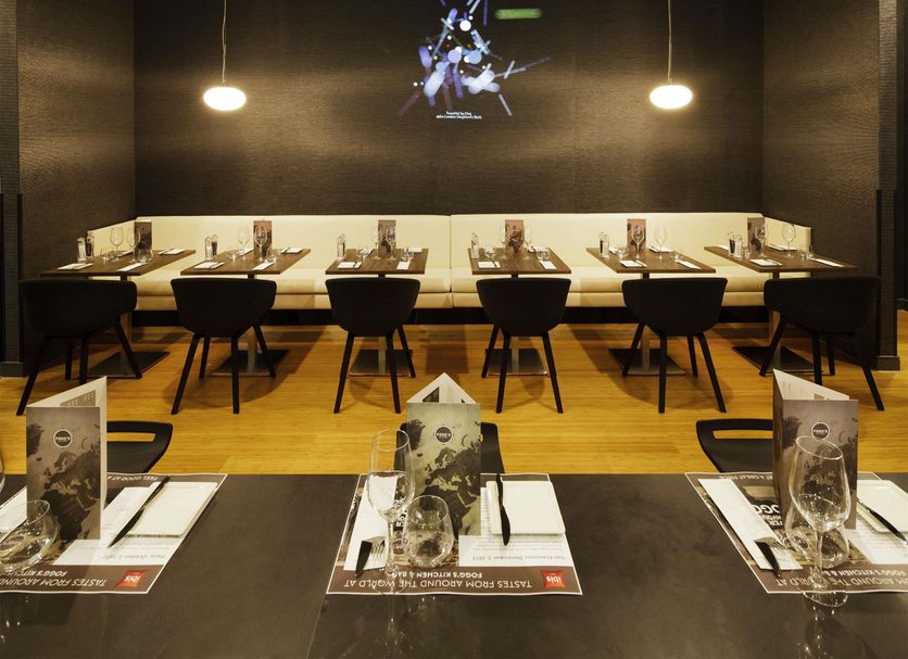 Restaurant Photo