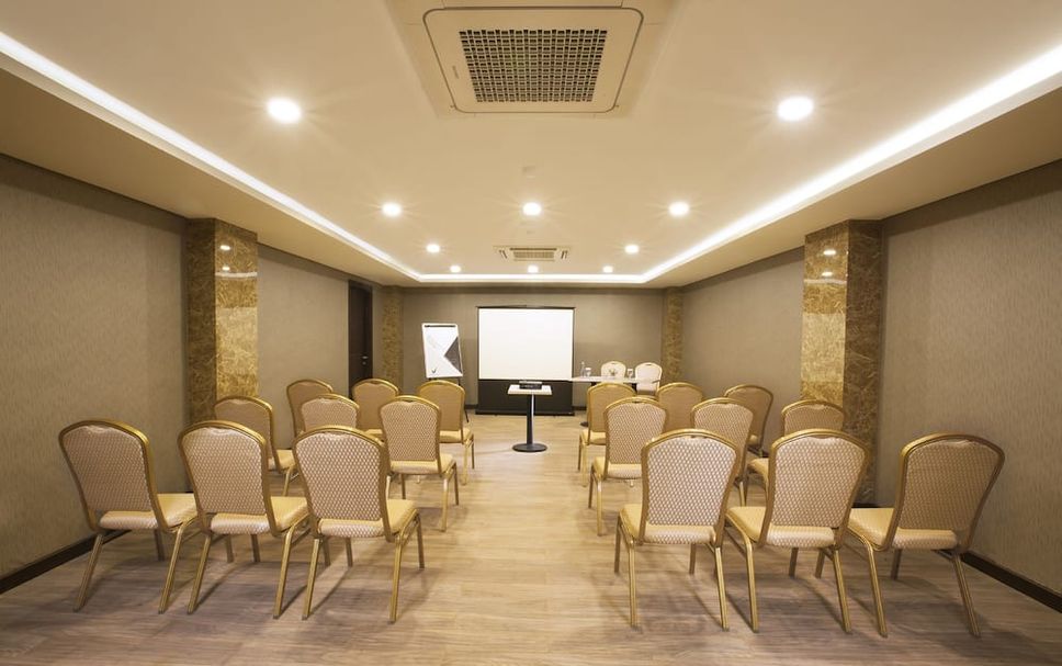 Conference room Photo