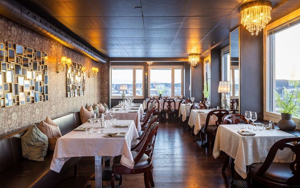 Restaurant Photo