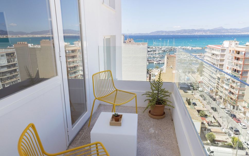 Balcony Photo