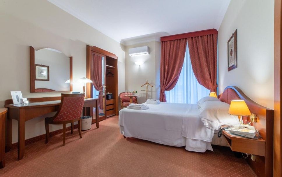 Bedroom Photo