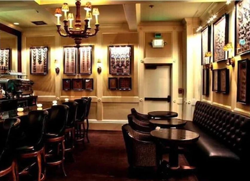 Bar Photo