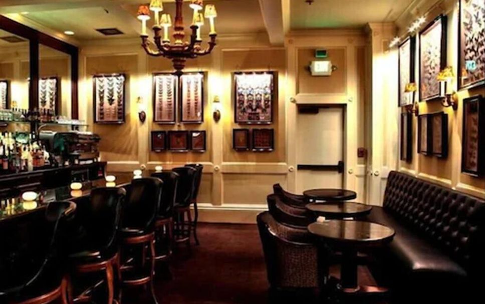 Bar Photo