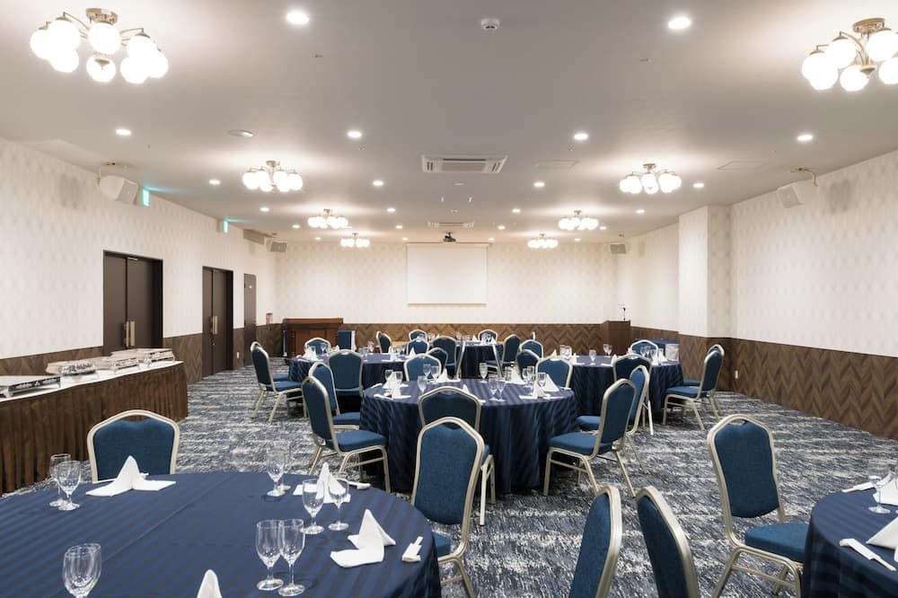 Banquet hall