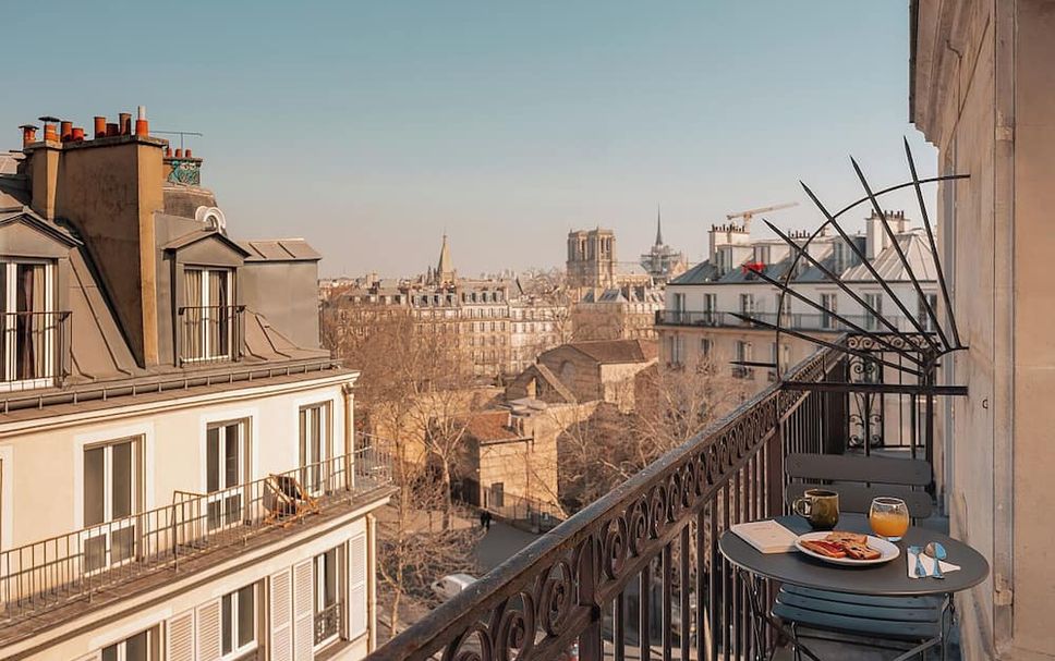 Balcony Photo