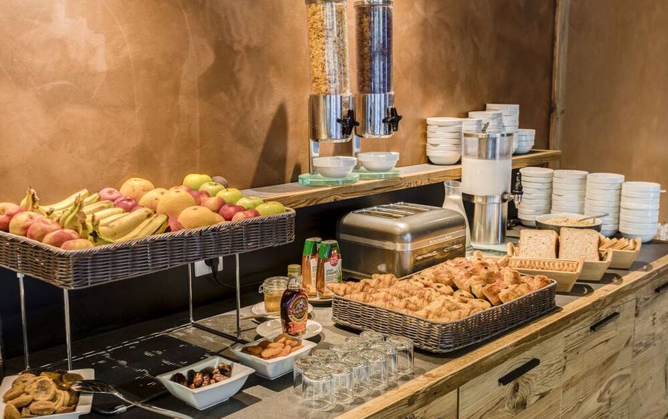 Buffet Photo