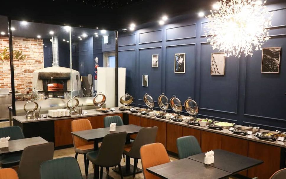 Restaurant Photo