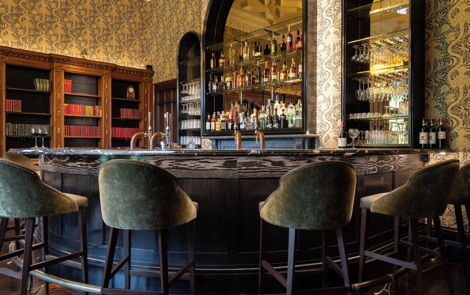 Bar Photo