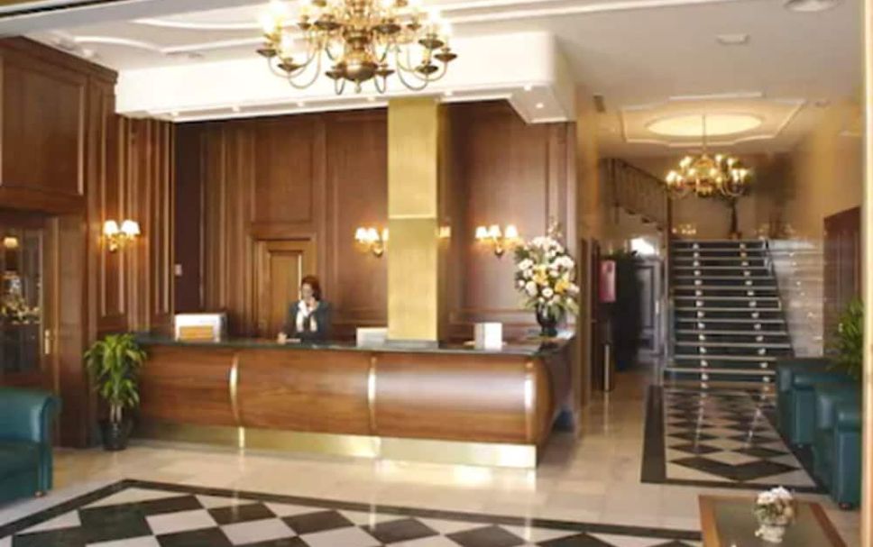 Front desk Photo