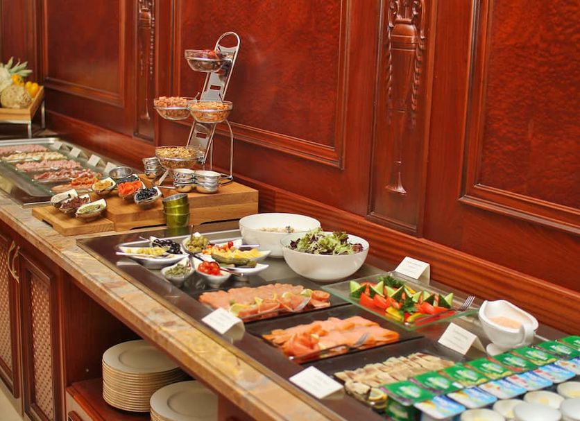 Buffet Photo