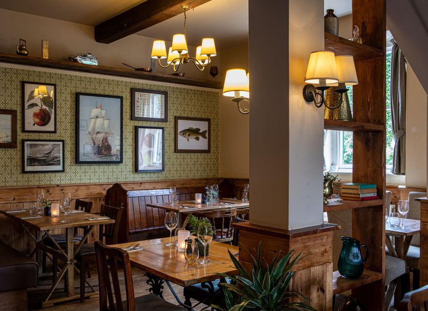 Restaurant Photo