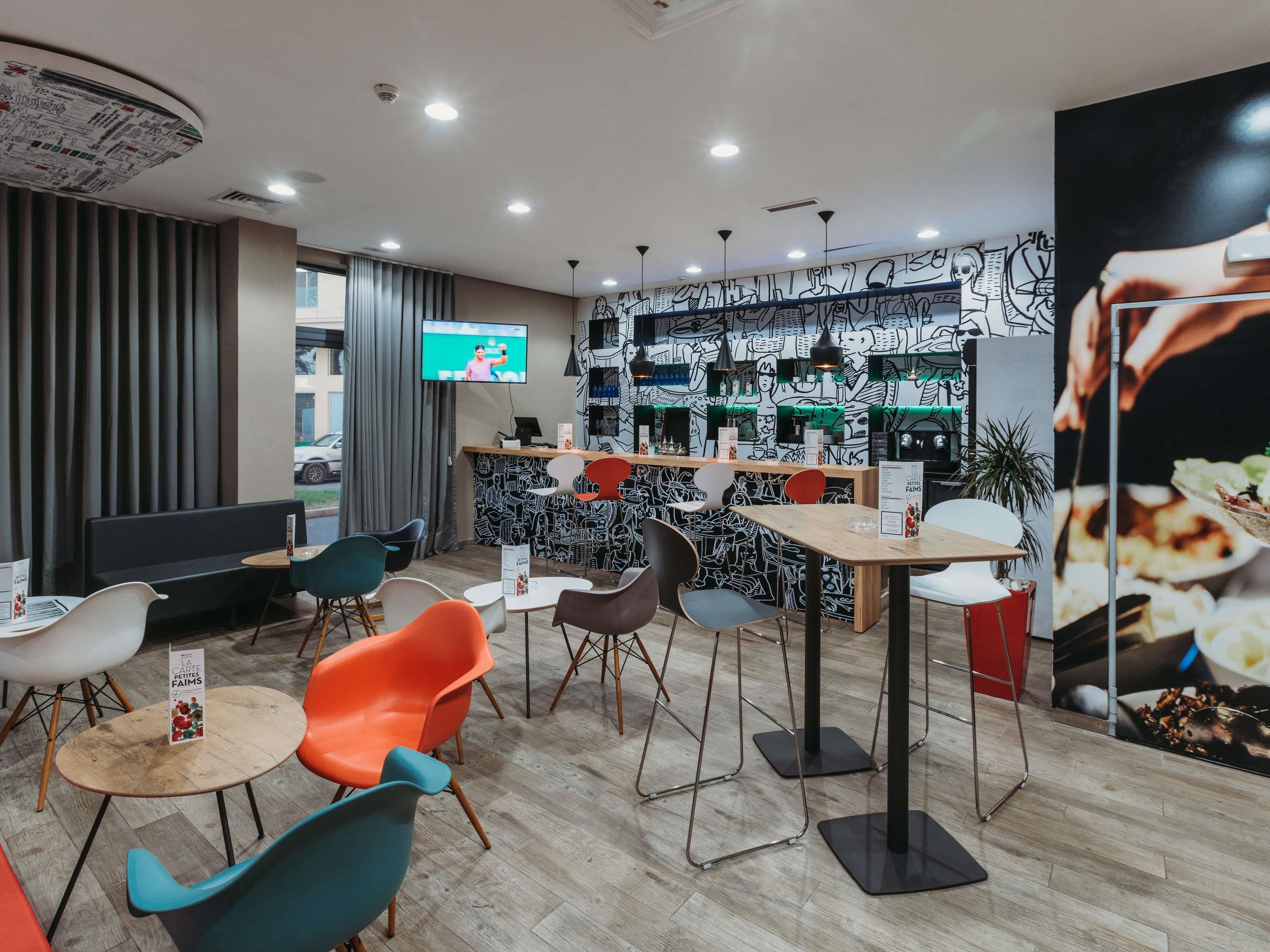 Bar Photo