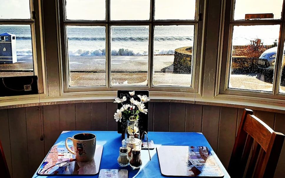 Dining room Photo